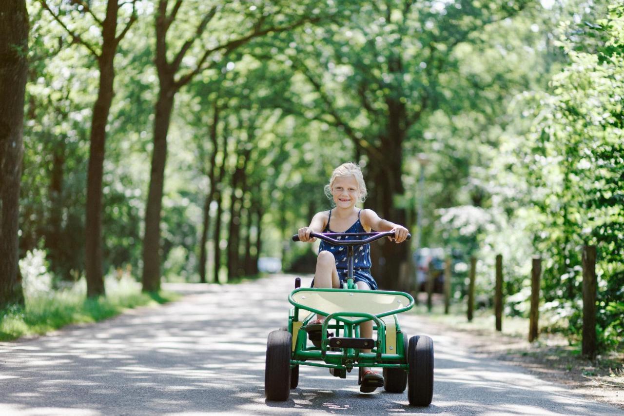 Vakantiepark Dierenbos Vinkel ภายนอก รูปภาพ